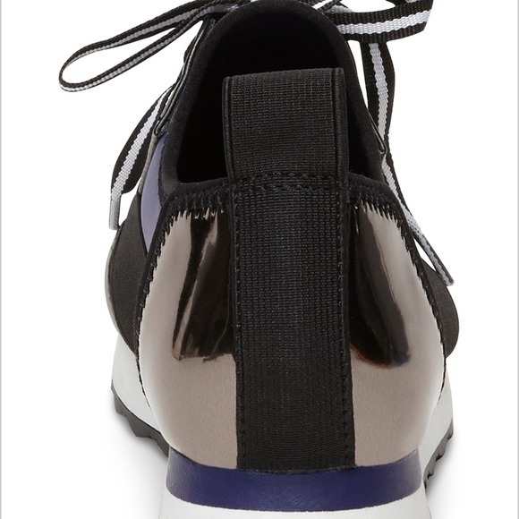 Steve Madden Sneakers - Picture 3 of 6